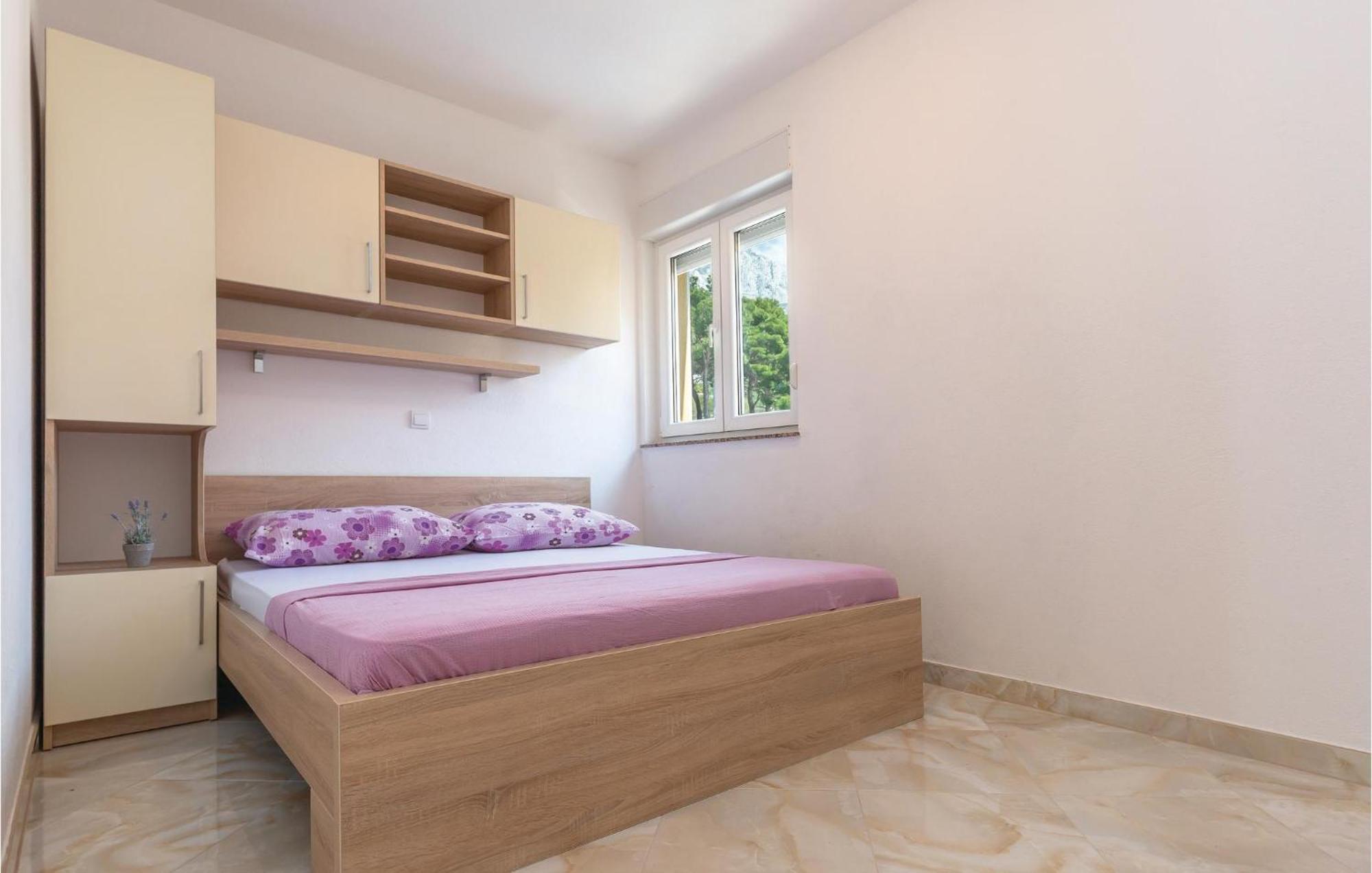 Awesome Apartment In Krvavica With Kitchen Exterior foto