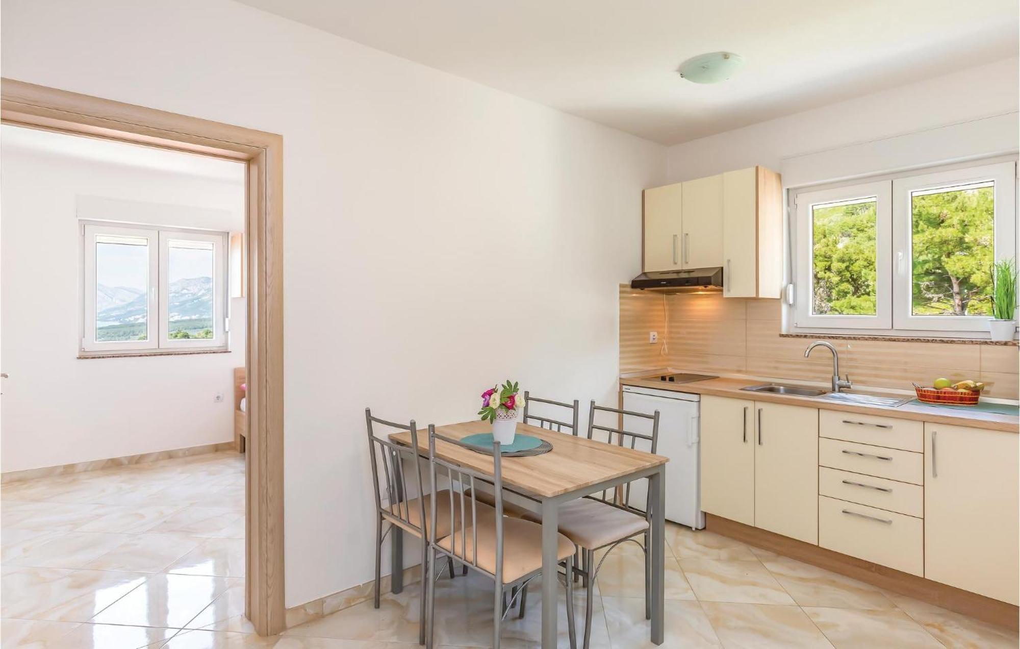 Awesome Apartment In Krvavica With Kitchen Exterior foto